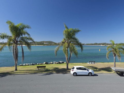Lakeside Flats 4 - Dalby Accommodation 2