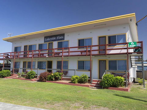 Lakeside Flats 4 - Dalby Accommodation 1