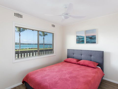 Lakeside Flats 6 - Dalby Accommodation 1