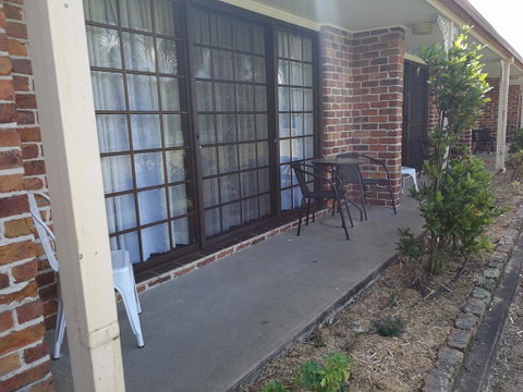 Lakeside Lodge Motel - Dalby Accommodation 2