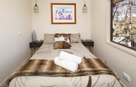 Lakeside Townhouse - Dalby Accommodation 3