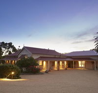 Le Mas Barossa - Dalby Accommodation