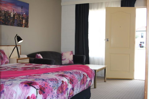 Leagues Motel - Dalby Accommodation 0