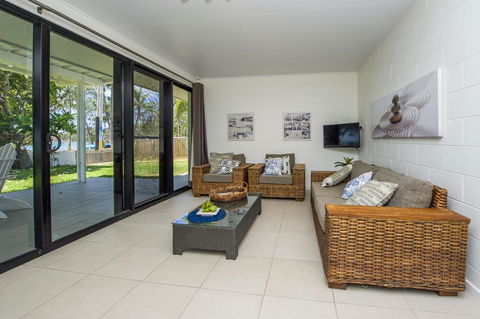 Lei Lo - Dalby Accommodation 1