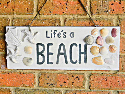 LIFE'S A BEACH - Dalby Accommodation 2