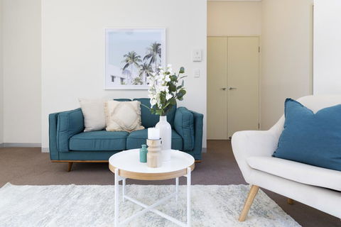 Light, Bright And Spacious Unit Close To Beaches - Dalby Accommodation 1