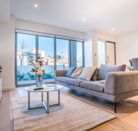 Luxurious Townhouse With Natural Light In Rosebery - Dalby Accommodation