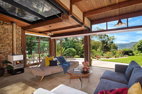 Lyra - Kangaroo Valley - Dalby Accommodation 3