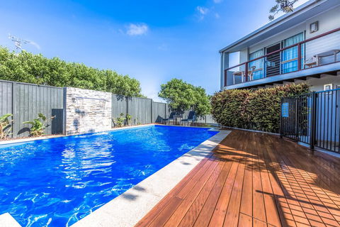 Lyrona - 3/35 Avocet Parade - Dalby Accommodation 0