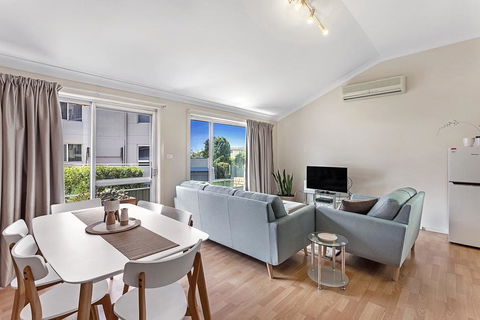 Macadamia Court 6 - Nelson Bay - Dalby Accommodation 0
