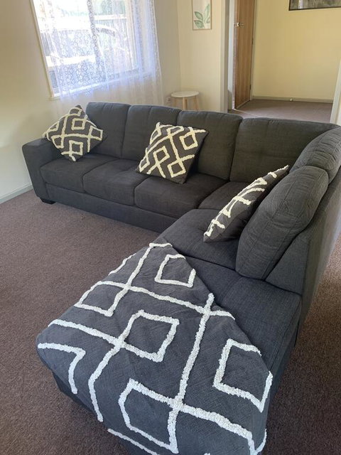 Maffra Short Stay-Thomson House - Dalby Accommodation 0
