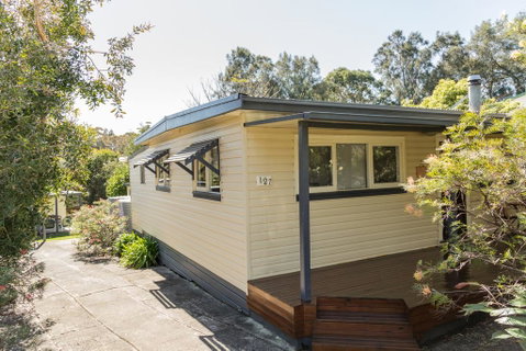 Malibu Drive 127 Bawley Point - Dalby Accommodation 1