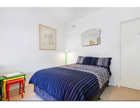 Manly Tranquil Escape - Modern Flat With Pool - Dalby Accommodation 2