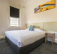 Melton Hotel Auburn - Dalby Accommodation