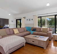 MERMAIDS ON MARENGO - large home with wifi - Dalby Accommodation