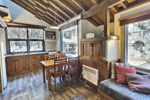 Merrigang Chalet, Dinner Plain - Dalby Accommodation 3