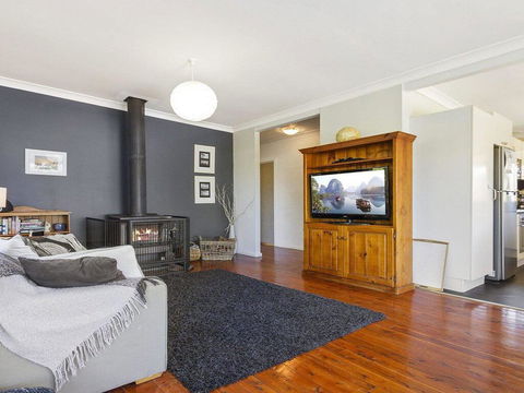 Middle Sea - Perfect For Two Families - Dalby Accommodation 2