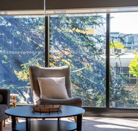 Midnight Apartments Accommodate Canberra - Dalby Accommodation