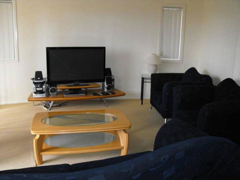 Millenium, Unit 101, Cnr Head & West Sts - Dalby Accommodation 2