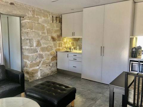 Miramar - Dalby Accommodation 1