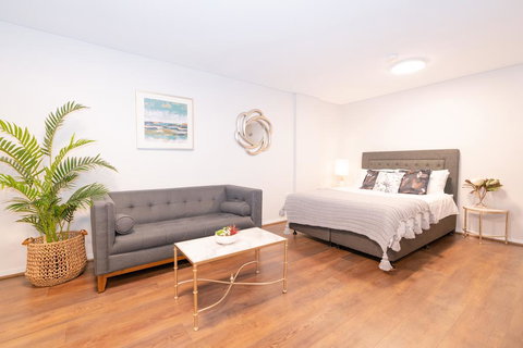 MLB48-Sydney Harbour Stunning View Studio With Free Parking - Dalby Accommodation 1