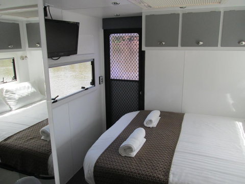 Moama On Murray Houseboats - Dalby Accommodation 3