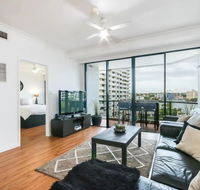 Modern 2 Bedroom River View Apartment in Docklands - Dalby Accommodation