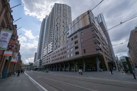 Modern Apartment In Darling Harbour - Dalby Accommodation 2