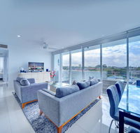 Modern Contemporary Southport Apartment - Dalby Accommodation