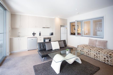 Modern Executive Apartment @ Braddon, 1BR, Wine, Wifi, Secure Parking, Canberra - Dalby Accommodation 0