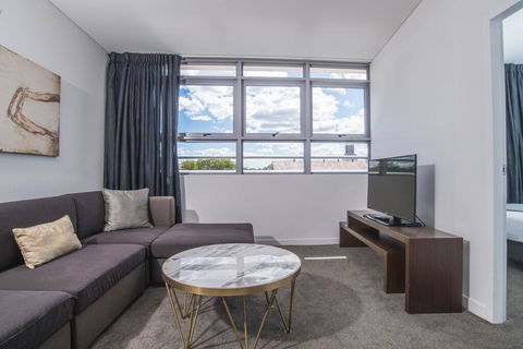 Modern Home For 4 @Silkari Suite Chatswood - Dalby Accommodation 1