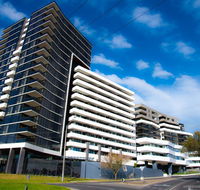 Modern Clean Luxury at the Right Price..... - Dalby Accommodation