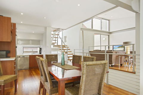 Mollymook Townhouse - Shepherd Street 3/13 - Dalby Accommodation 0