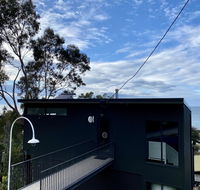 Months and Seasons - Momentary Escapes - Beach House - Dalby Accommodation