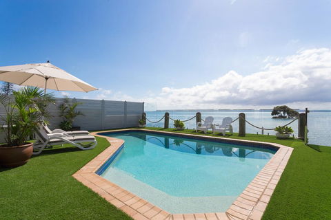 Moreton Bay Beach Lodge - Dalby Accommodation 0