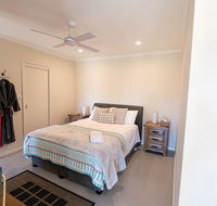 Mortimers Wines - The Vines Studio - Dalby Accommodation