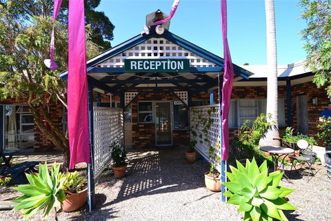 Narooma Motel - Dalby Accommodation 1