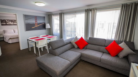 Dowler Apartments Subiaco - Dalby Accommodation 2