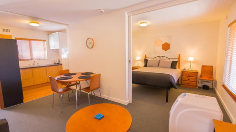 Dowler Apartments Subiaco - Dalby Accommodation 15