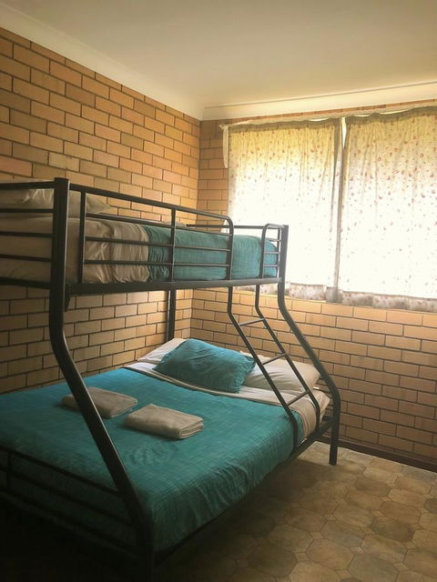 Augusta Escape Holiday Units - Dalby Accommodation 25