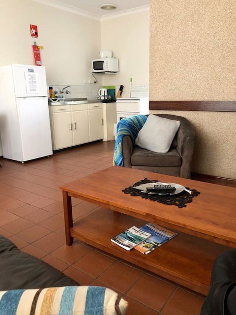 Augusta Escape Holiday Units - Dalby Accommodation 15