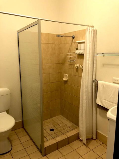 Augusta Escape Holiday Units - Dalby Accommodation 3
