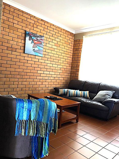 Augusta Escape Holiday Units - Dalby Accommodation 12