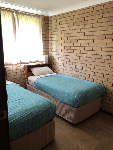 Augusta Escape Holiday Units - Dalby Accommodation 36