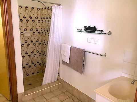 Augusta Escape Holiday Units - Dalby Accommodation 33
