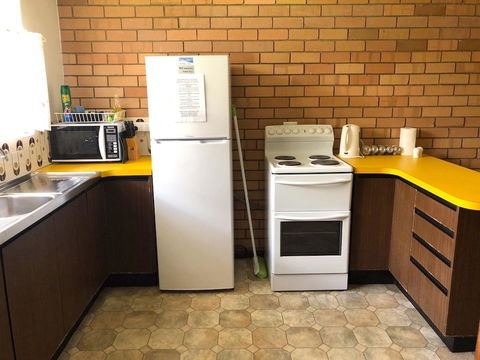 Augusta Escape Holiday Units - Dalby Accommodation 23