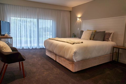 The Urban Beach House - Dalby Accommodation 13