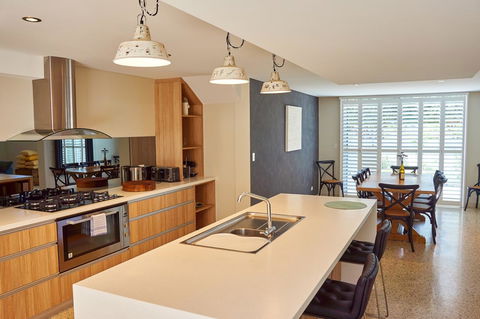The Urban Beach House - Dalby Accommodation 4