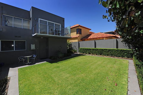 Cottesloe Beach House II - Dalby Accommodation 23