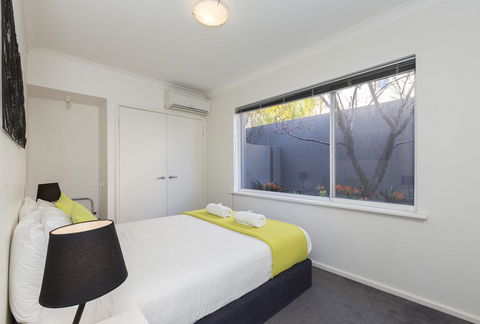 Cottesloe Beach House II - Dalby Accommodation 13